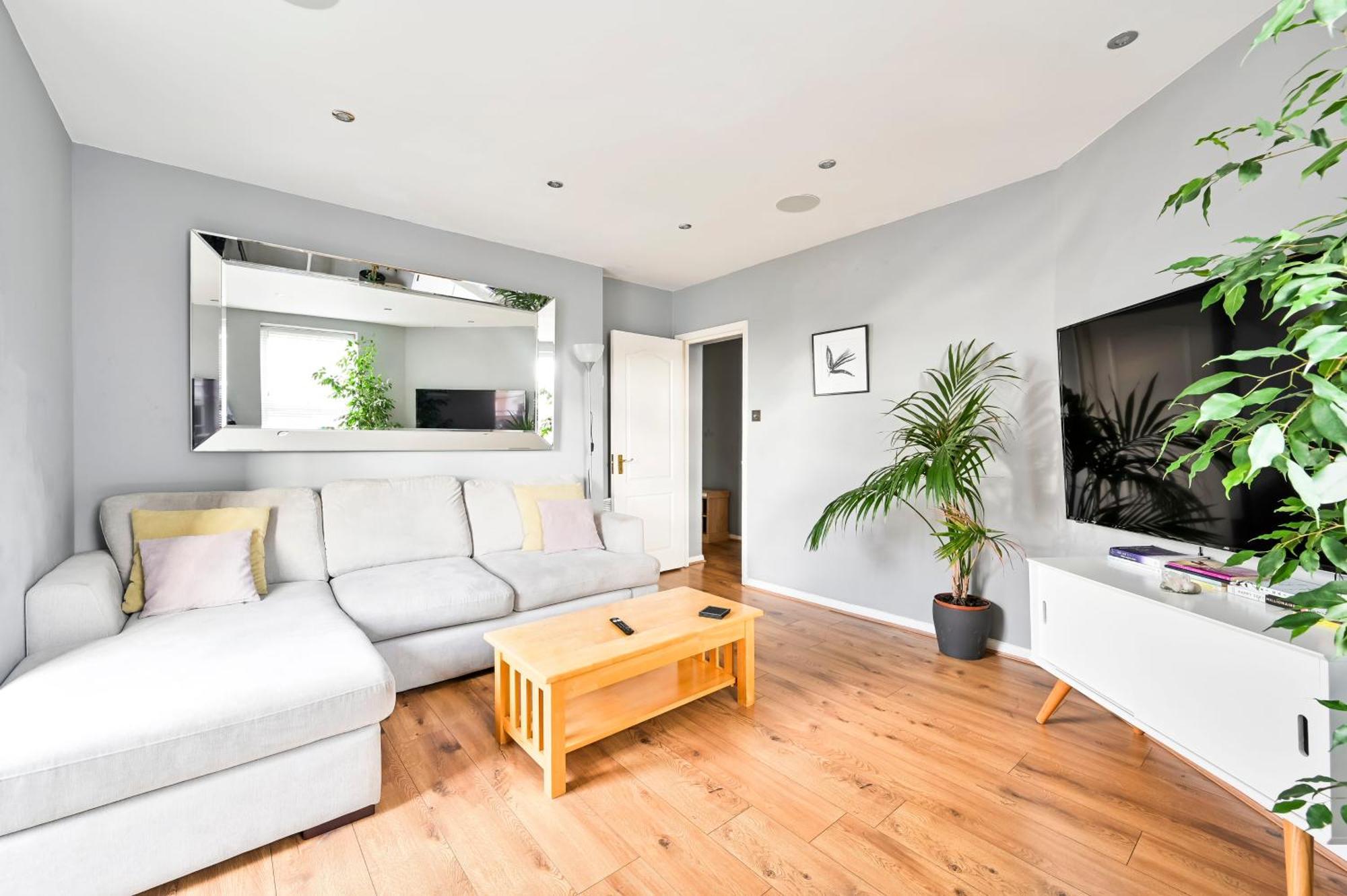 Cosy 1-Bed E15, Sleeps 4, 1 Min From Tube Station Near O2 Arena Daire Londra Dış mekan fotoğraf