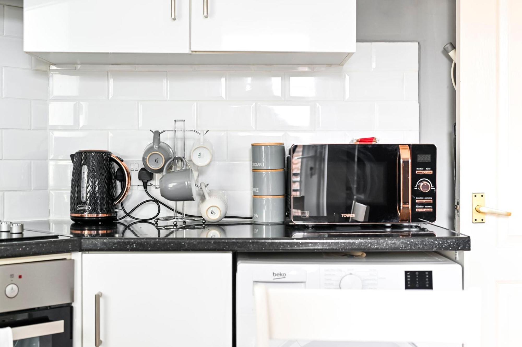 Cosy 1-Bed E15, Sleeps 4, 1 Min From Tube Station Near O2 Arena Daire Londra Dış mekan fotoğraf
